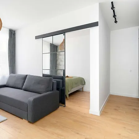 Apartament Jasny Z Parkingiem W Centrum Poznania By Renters *