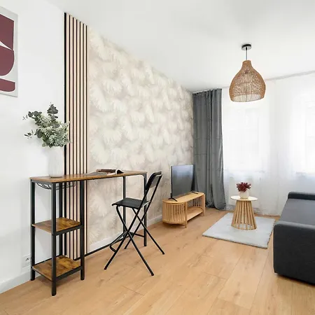 Apartament Jasny Z Parkingiem W Centrum Poznania By Renters *