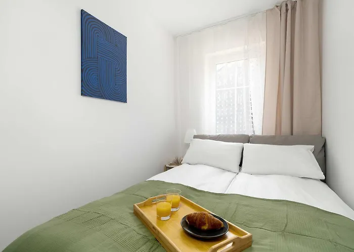 Jasny Z Parkingiem W Centrum Poznania By Renters Apartament